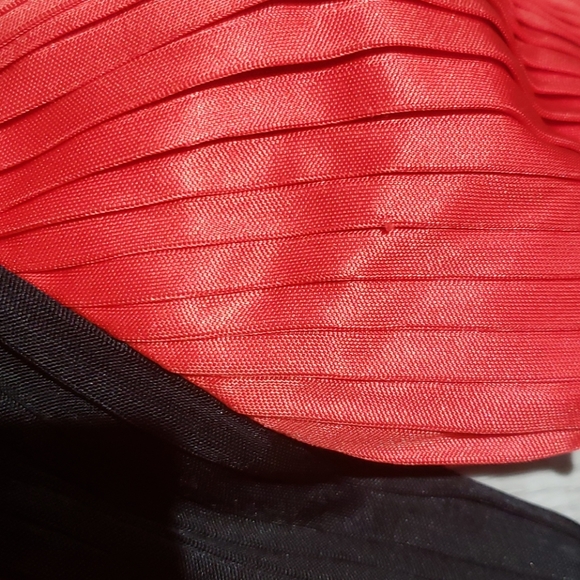 BCBG Max Azria Dress - Picture 4 of 11